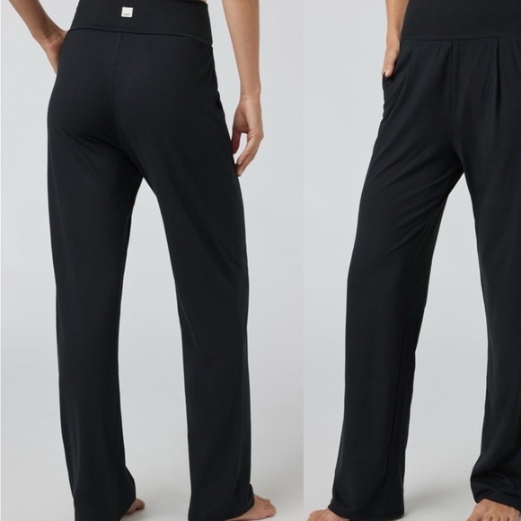 Vuori Pants - Vuori Lux At Ease Straight In Black